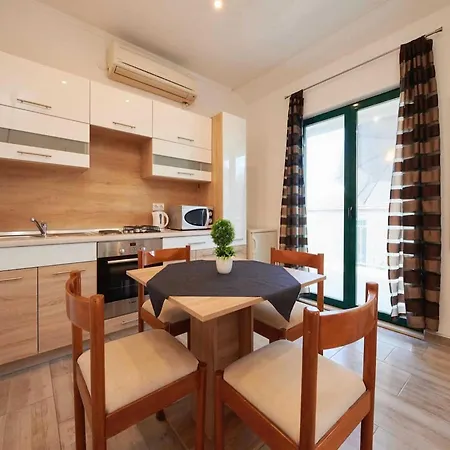 Apartamento Vujina - Premium With Terrace 1 Petra Kaštela
